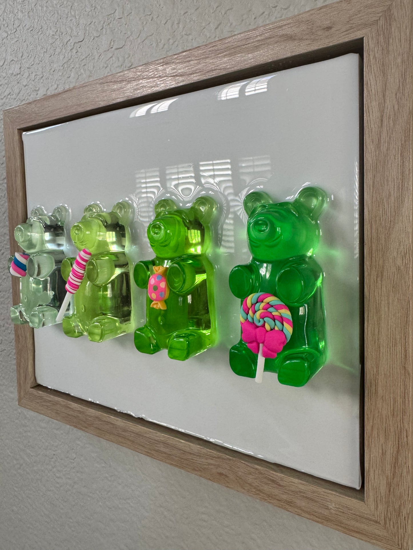 (4) 3" Green Candy Ombre Bears On Canvas & Frame
