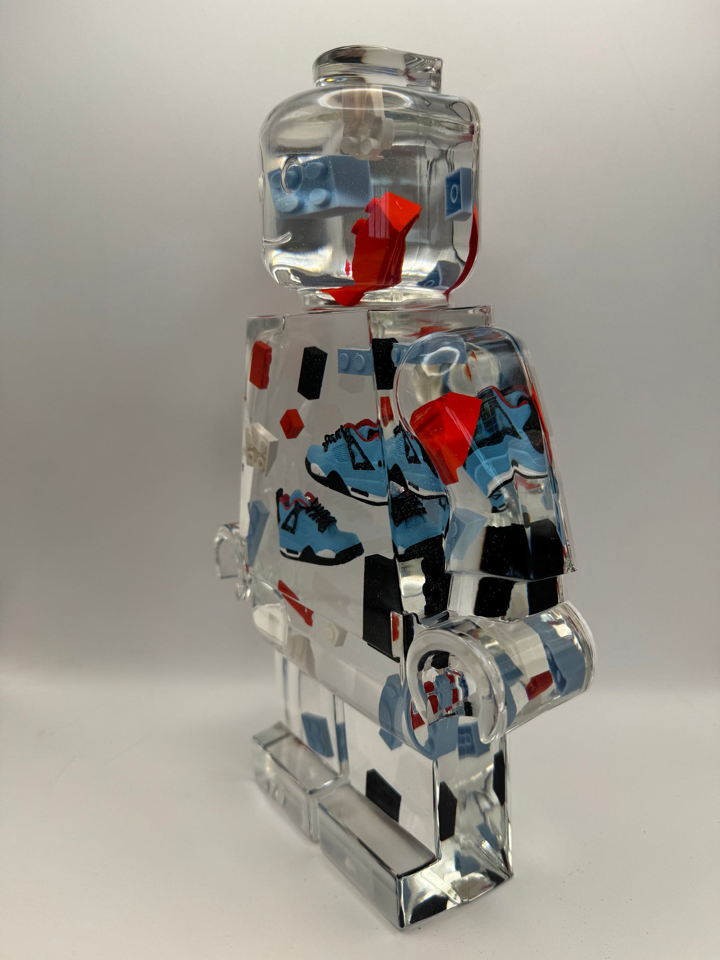 Air Jordan 4 Retro "Travis Scott - Cactus Jack Minifig Resin Robot Art