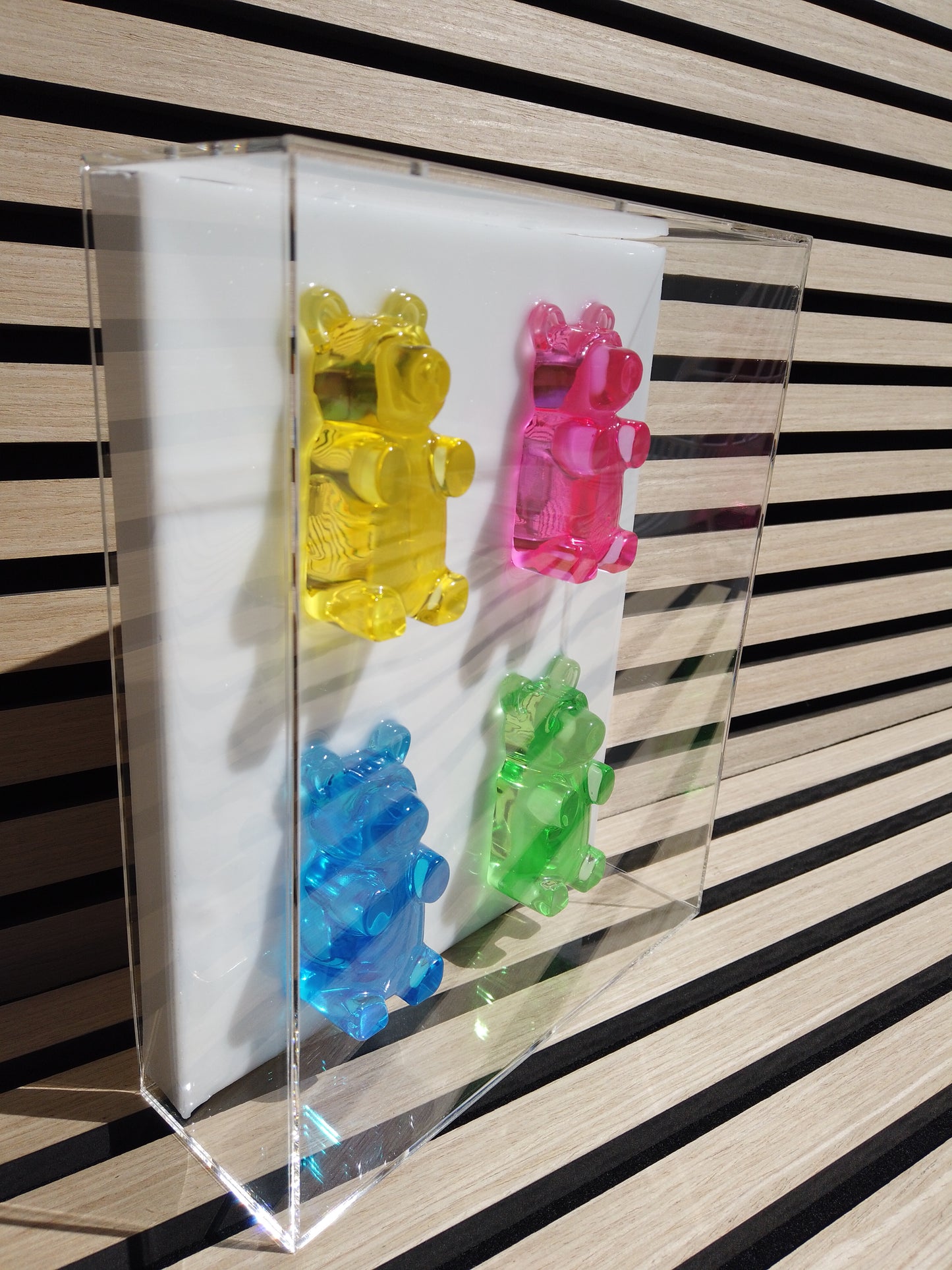 4 Multicolor Bears In Shadow Box V.1