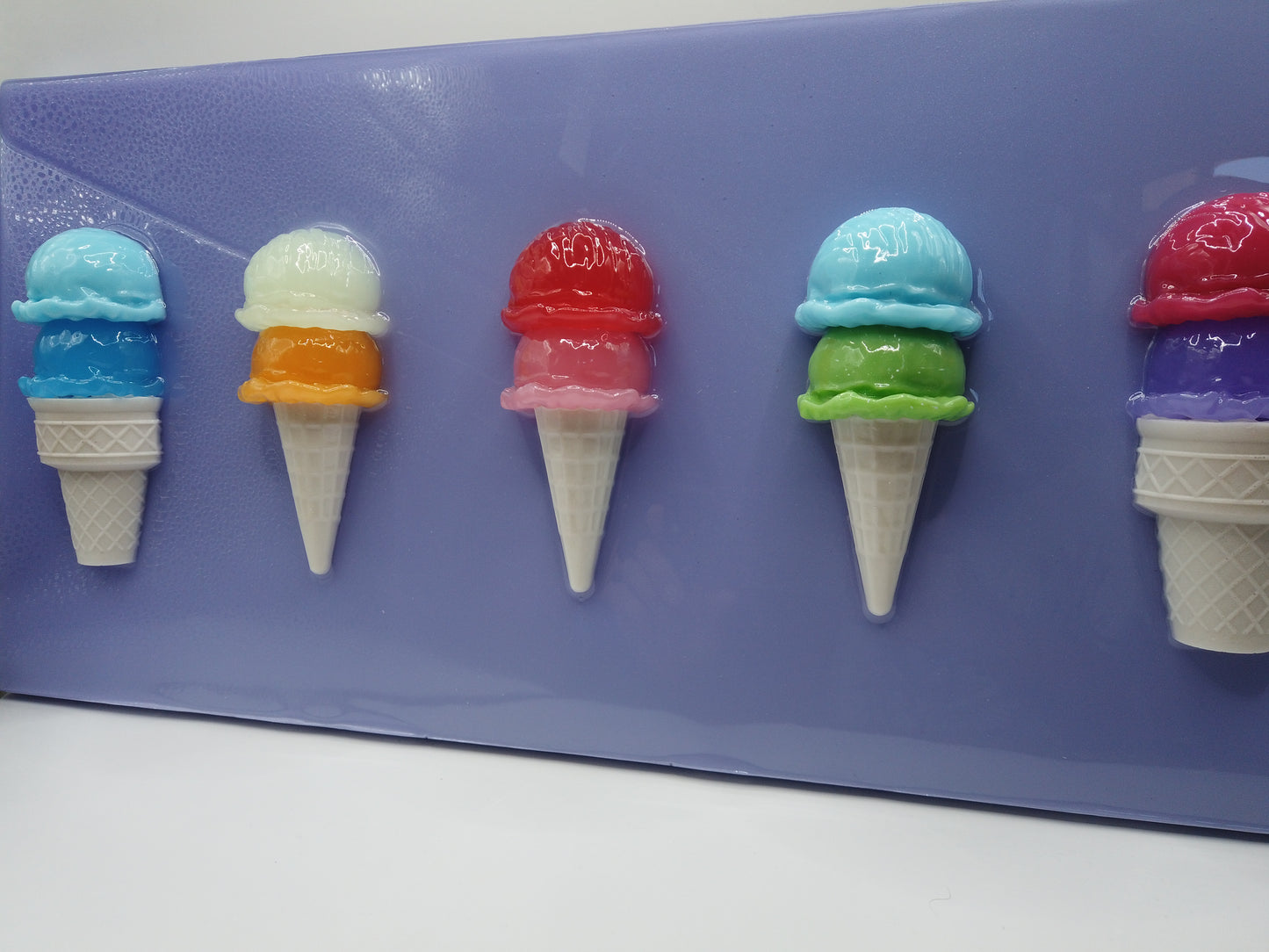 5 Ice Cream Cones, Pastel Panel